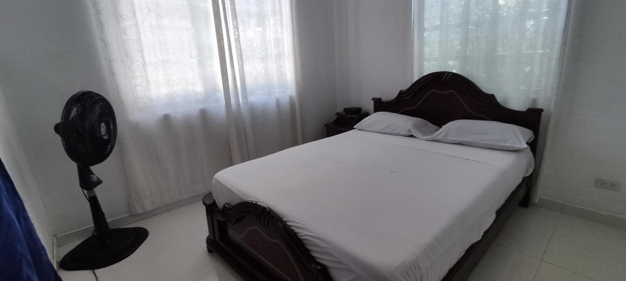 Casa Familiar Y De Descanso Villa Lorenza - Apulo Cund. Luaran gambar